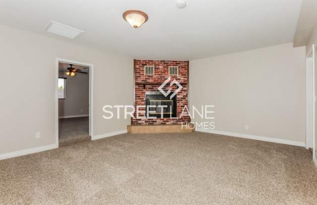 645 North Ash Gallery 4