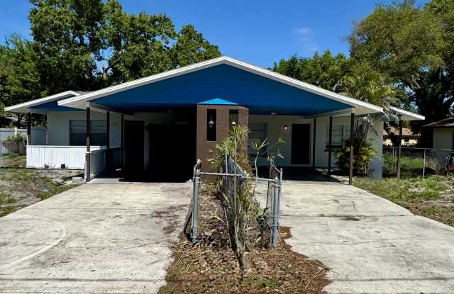 523 23rd Avenue East - 1 photos photos