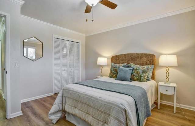 124 Oakwood DR Gallery 2