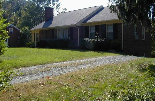 127 BUCKINGHAM CIR photos photos