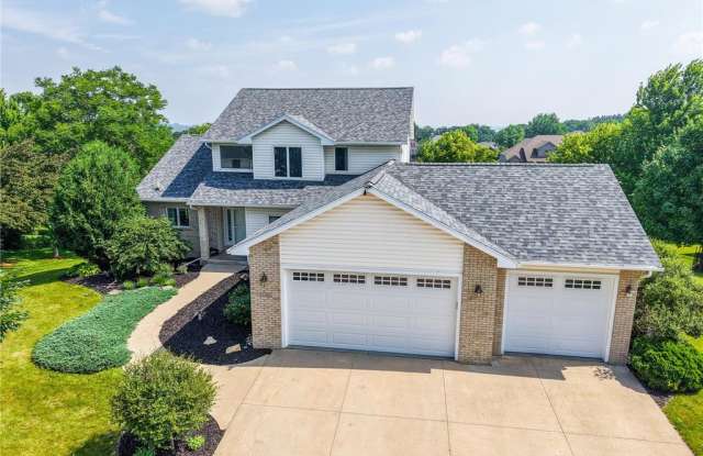 5182 Southern Ridge Ln Sw - 5182 Southern Ridge Lane Southwest, Rochester, MN 55902