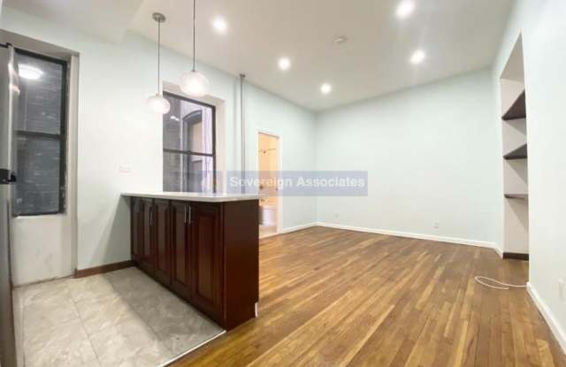 240 West 104th St photos photos