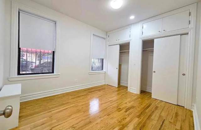 160 Wadsworth Avenue Gallery 3