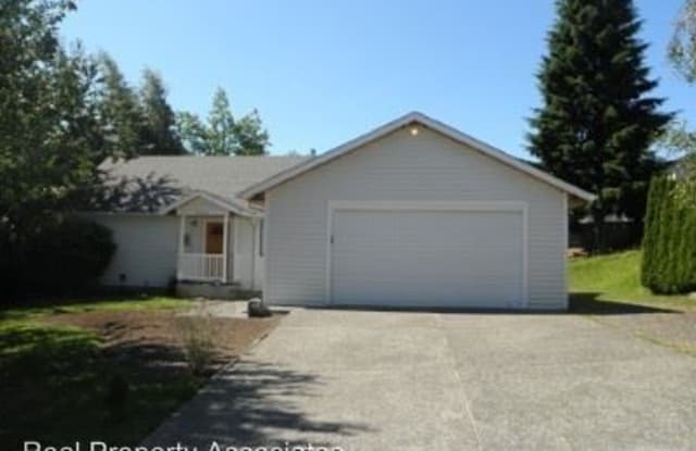 17824 38th Pl W - 17824 38th Place West, Lynnwood, WA 98037