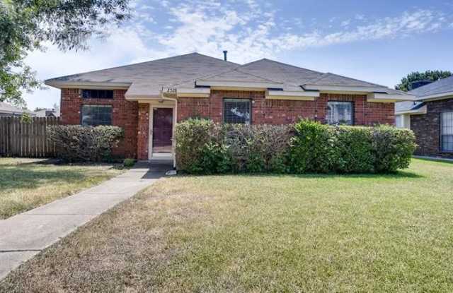 2528 Widgeon Way - 2528 Widgeon Way, Mesquite, TX 75181