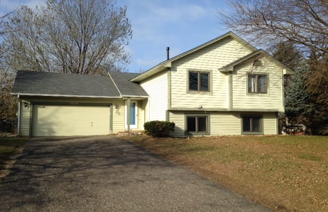 4505 S Hay Lake Rd - 4505 S Hay Lake Rd, Eagan, MN 55123