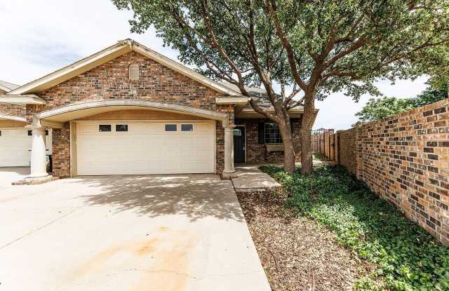5811 11th Place - 5811 11th Place, Lubbock, TX 79416
