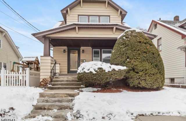 199 E 7Th St photos photos