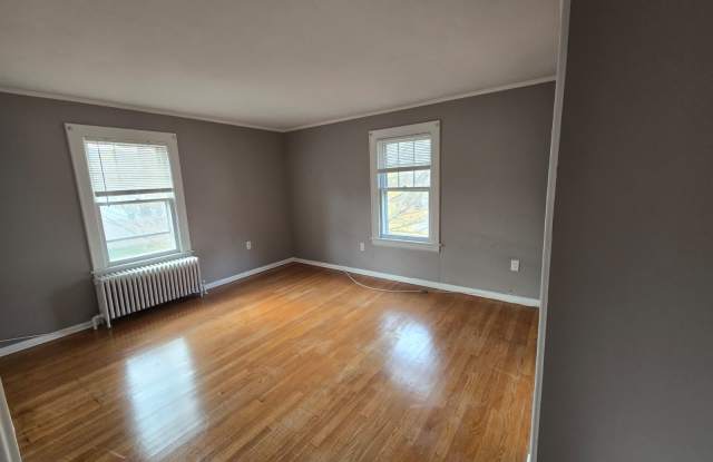 116 Hillside Avenue - 116 Hillside Avenue, Middletown, CT 06457