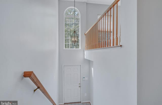13214 MAPLE CREEK LANE Gallery 2
