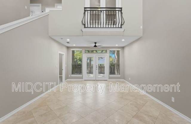 1275 Old FM 306 Gallery 4