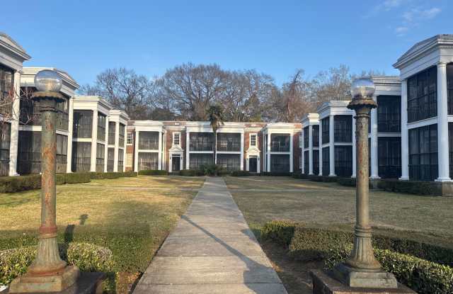 Colonial Court photos photos