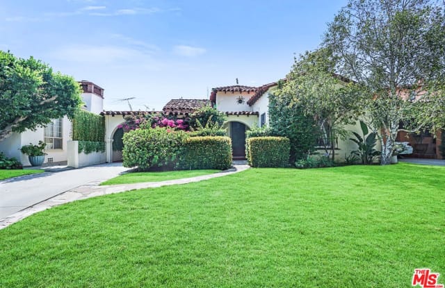 321 S Rodeo Dr - 321 South Rodeo Drive, Beverly Hills, CA 90212