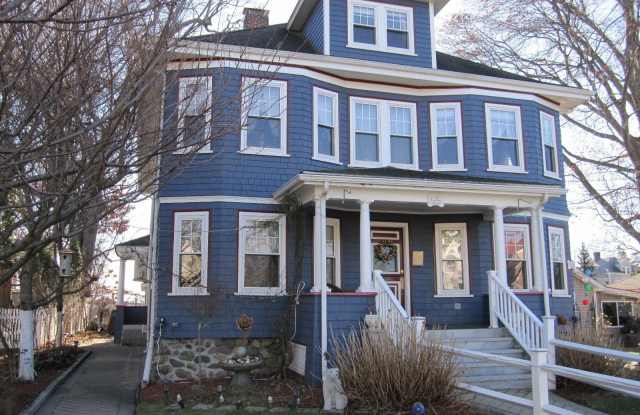 55 Warren Road Gallery 2