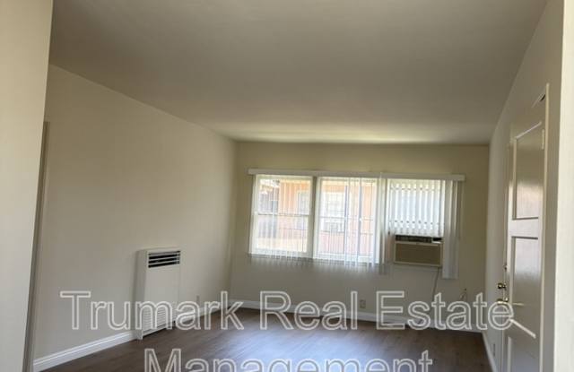 919 N. Glendale Ave photos photos