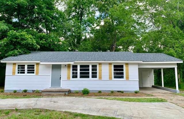 This 3 bed /2 bath in the Broadmoor Community is ready for you! photos photos