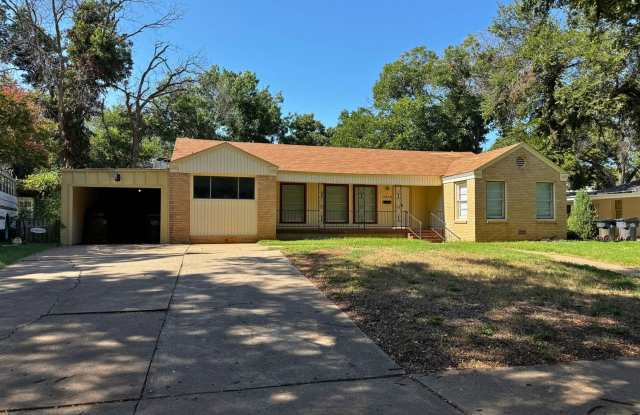 Spacious Family Home in Premier Wichita Falls Neighborhood photos photos