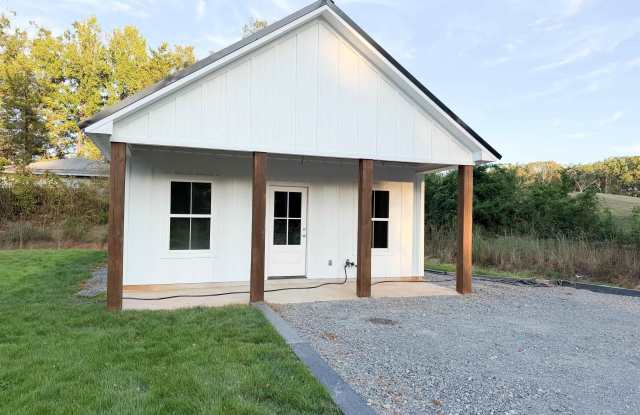 918 HARRELL ROAD Gallery 1