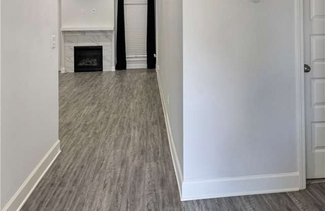 5425 University Gardens Drive Gallery 4