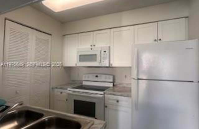1229 Southwest 46th Avenue photos photos
