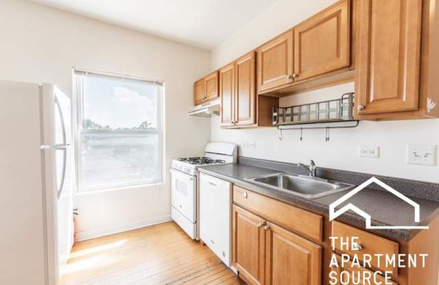 1831 West Foster Ave. photos photos