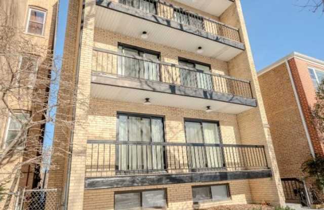 2740 W Farragut Avenue photos photos