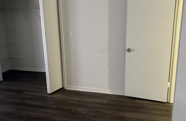 1113 Southwest McFarlane Avenue - 2 Gallery 3