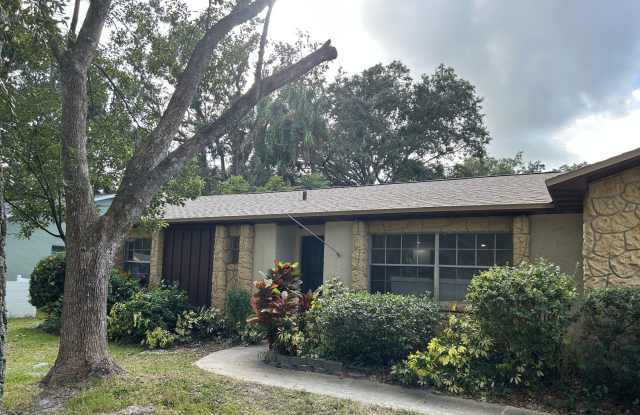 FOR RENT 3 Bedroom / 2 Bath Gallery 3