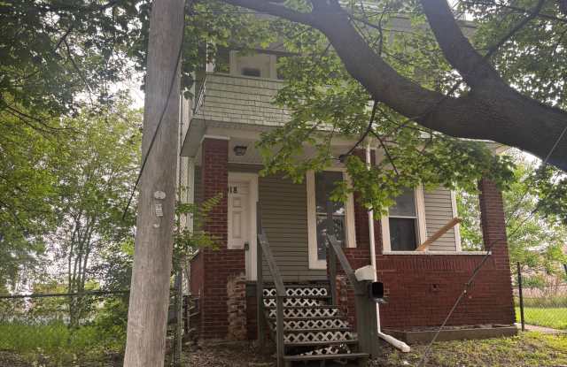 918 Walnut Street - 1 photos photos