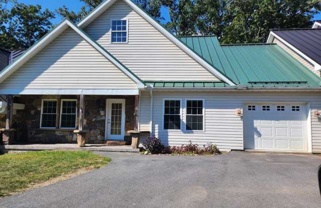 28 HOLLER ROAD photos photos