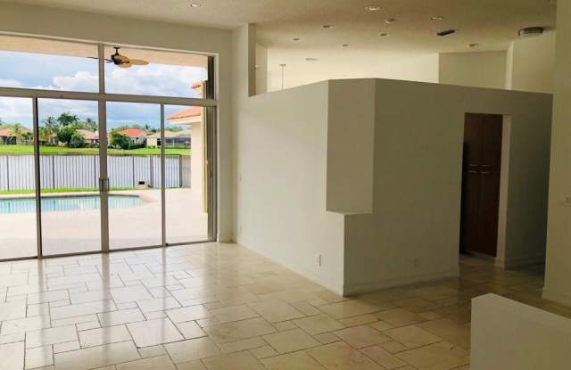 2653 OAKBROOK DR Gallery 3