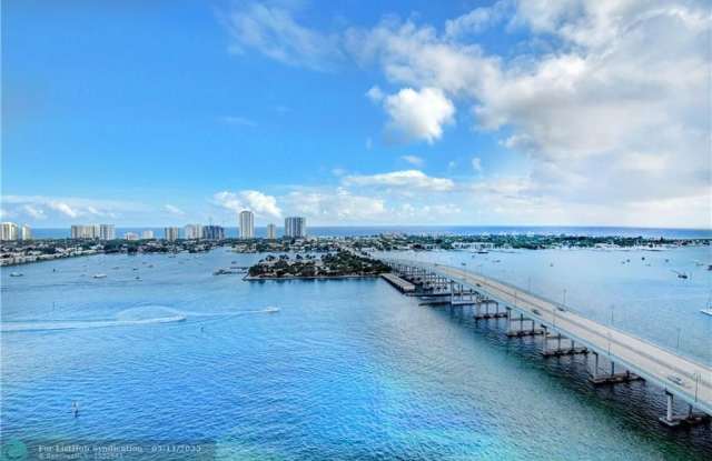2640 Lake Shore Dr photos photos