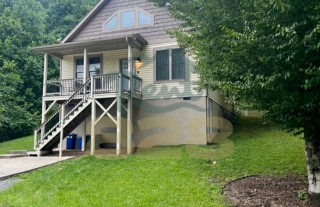 4056 Turnpike Road photos photos