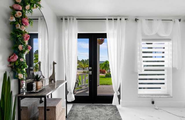 12417 S Indian River Drive Gallery 3