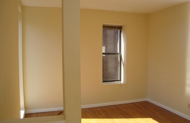 4394 McPherson Avenue photos photos