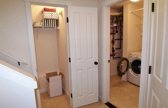 15200 Northeast 15th Place - 15200 Northeast 15th Place, Bellevue, WA 98007