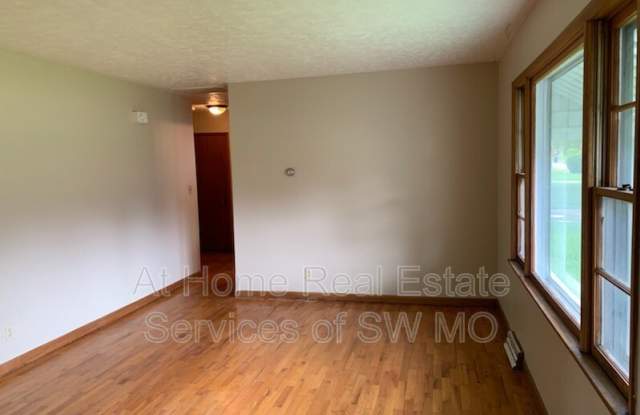 1917 E Glenco St Gallery 2