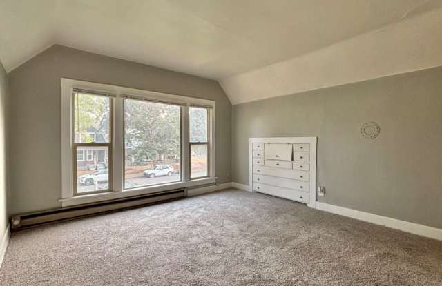 1122 West Augusta Avenue - 2 Gallery 2
