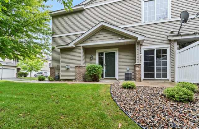 5015 Garland Lane N Gallery 3