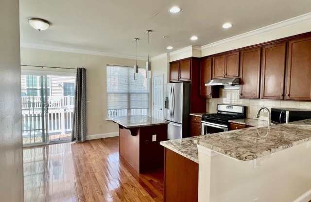 1329 PARISH AVENUE photos photos