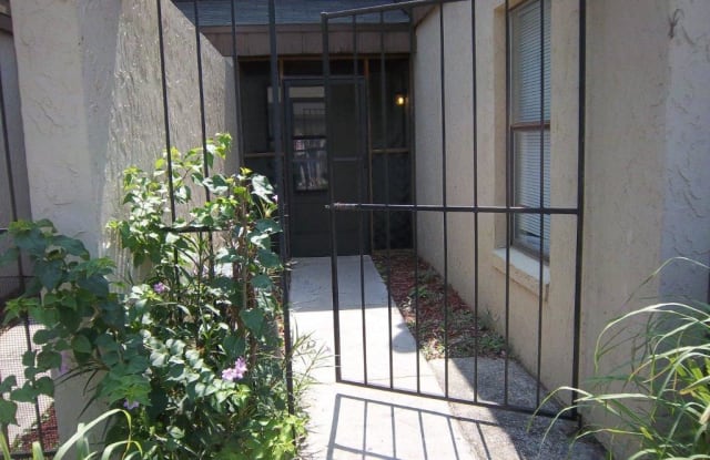 8279 PINEVERDE LN - 8279 Pineverde Lane, Jacksonville, FL 32244