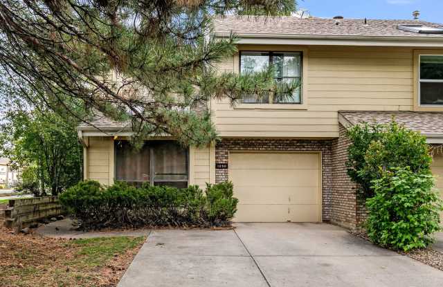 End-Unit Townhome with Open Space in Central Fort Collins Gallery 1