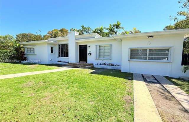 2300 SW 24th St MIAMI, FL 33145 photos photos