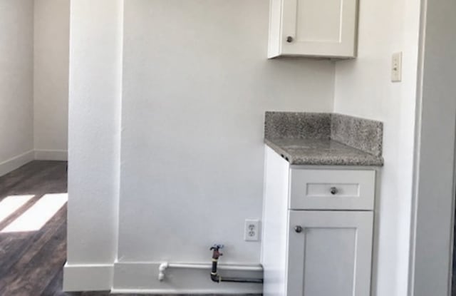 520 East 17th Street - 520 East 17th Street, Long Beach, CA 90813