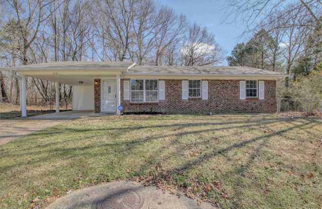 3301 Green Drive photos photos