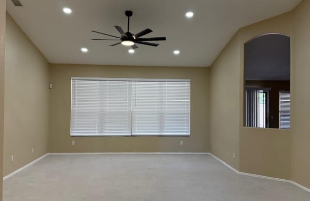 5434 W SAINT JOHN Road Gallery 4
