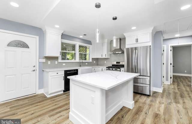 3128 MANOR ROAD photos photos