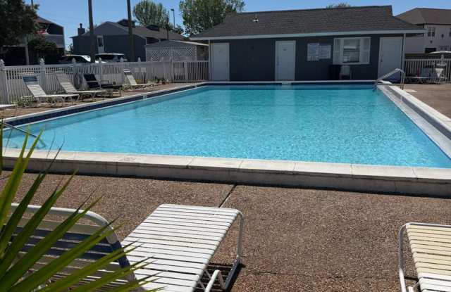 Coastal Living in the Heart of Destin photos photos