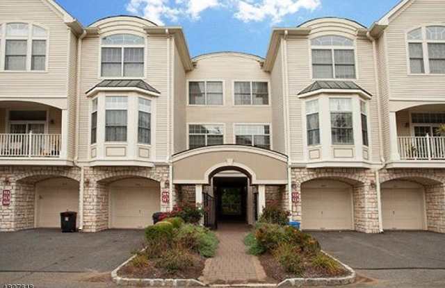 321 Edmonton Ct photos photos