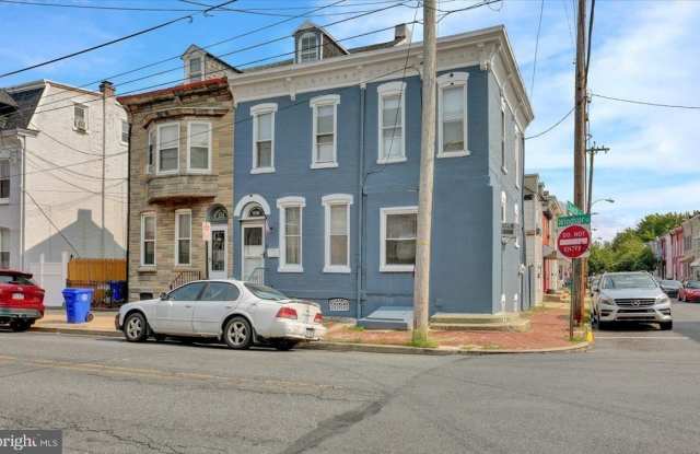 526 WINDSOR Street photos photos